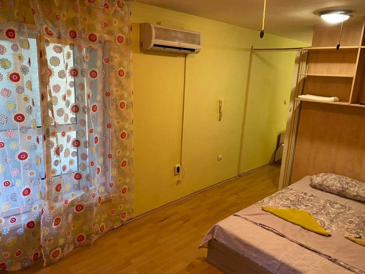 Apartment Karavelov Varna Eksteriør billede